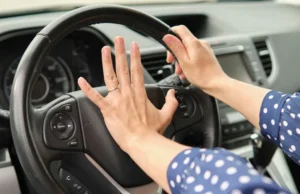 Наказывают ли в Нью-Йорке за звук сигнала автомобиля?