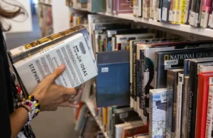 Книжный кризис: почему чтение стремительно падает